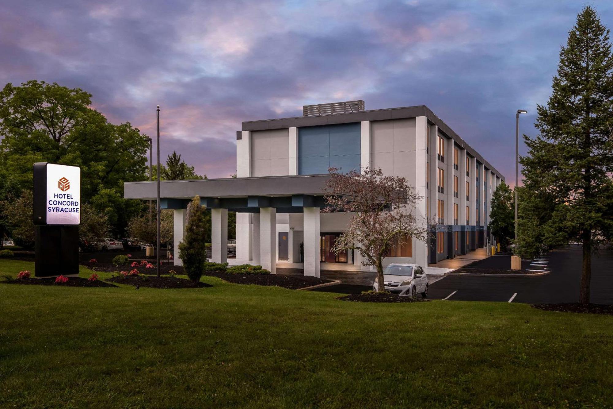 Hotel Concord Syracuse, Ascend Hotel Collection East Syracuse Exterior photo